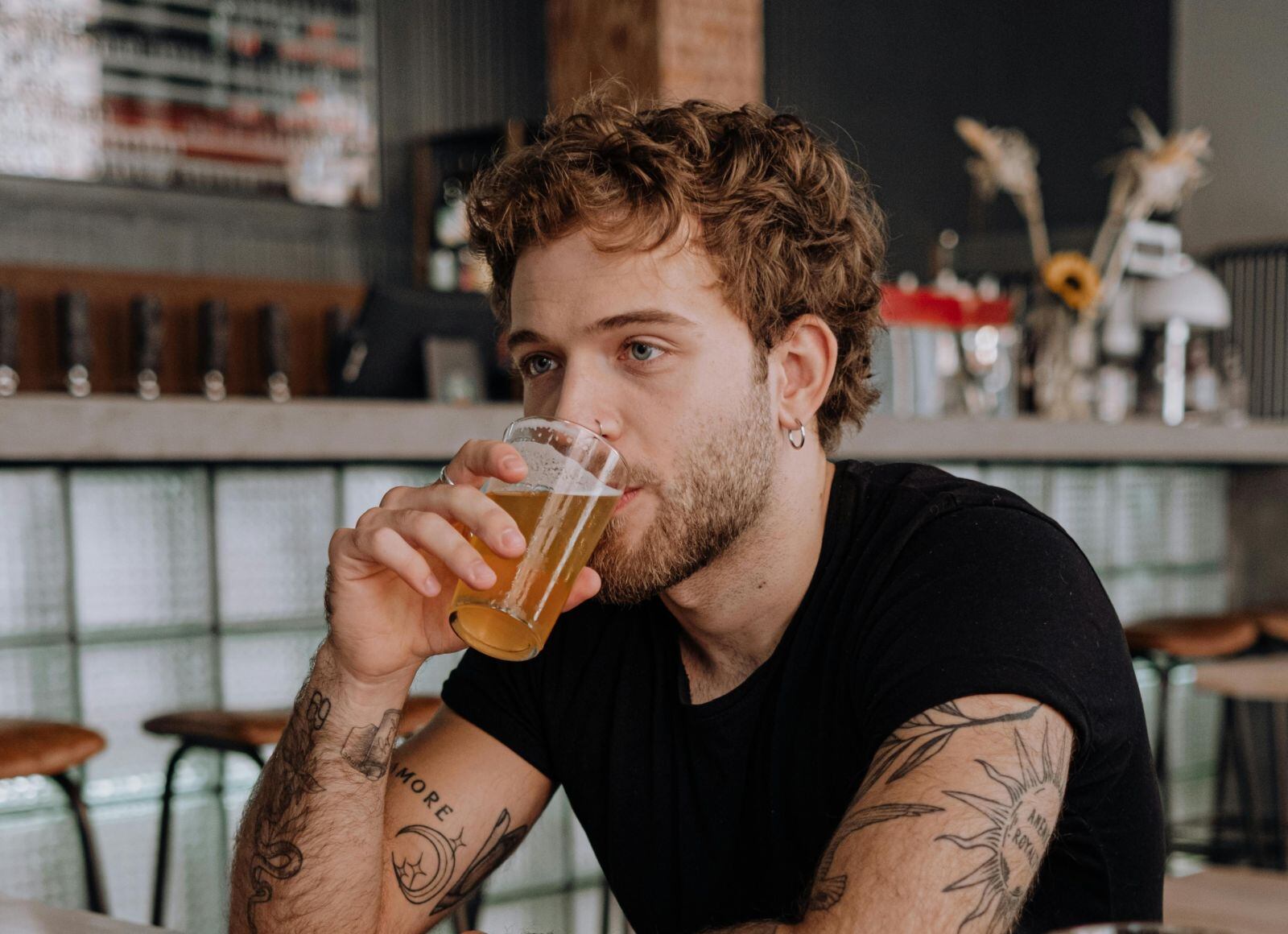 SALUD | El consumo moderado de esta bebida puede tener efectos positivos en la salud cardiovascular. (Foto: cottonbro studio / Pexels)