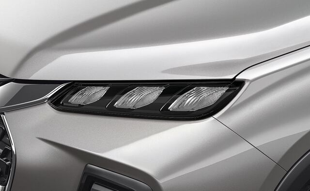 Tiene un motor K15C/Dualjet que genera una potencia máxima de 101,6 HP a 6.000 rpm y una fuerza en su torque de 136,8 Nm a 4.400 rpm.