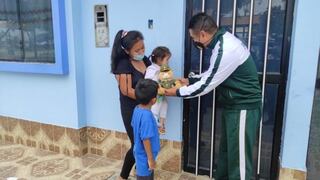 Piura: policías de Sechura ayudan económicamente a madre para que pueda operar a su bebé en Lima 