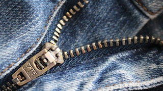 Cómo arreglar el cierre atascado de la bragueta de tu pantalón con un llavero
