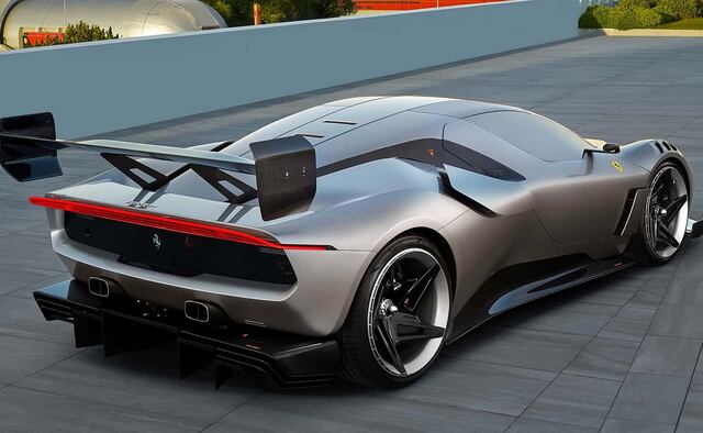 Se diferencia en la apertura de sus puertas tipo mariposa.