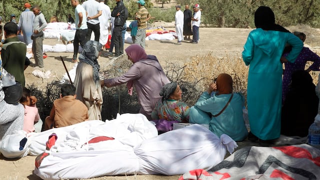 Mohamed VI decreta tres días de luto por las víctimas del terremoto en Marruecos