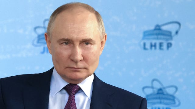 Vladimir Putin no descarta suministrar armas a Corea del Norte como hace la OTAN en Ucrania