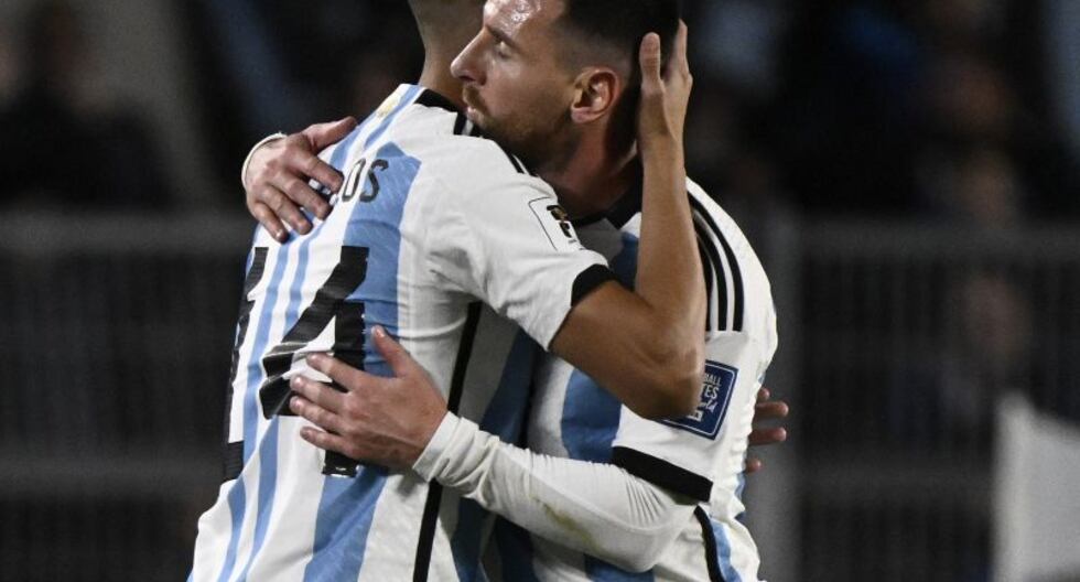 Argentina: ¿cómo juega el rival del martes con y sin Messi? | (Photo by Luis ROBAYO / AFP)