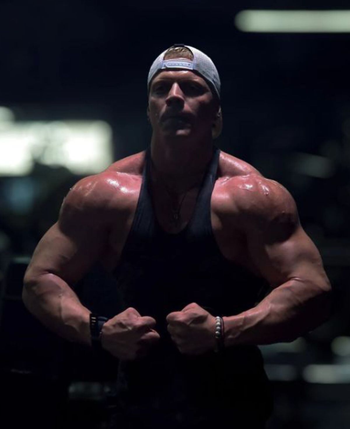 Debido al trabajo que realiza en el gimnasio tiene una gran musculatura (Foto: Carlos Caquias / Instagram)