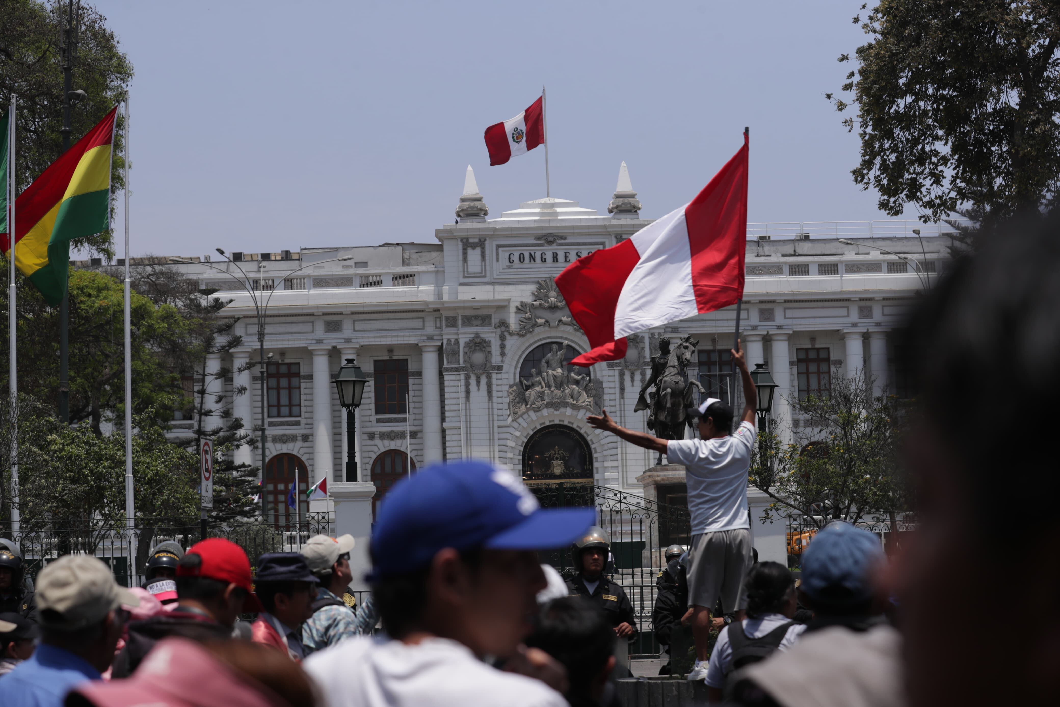 Los manifestantes también pidieron la derogación de la Ley Nº 32108 y el archivo de proyectos relacionados con el terrorismo urbano (foto: GEC).