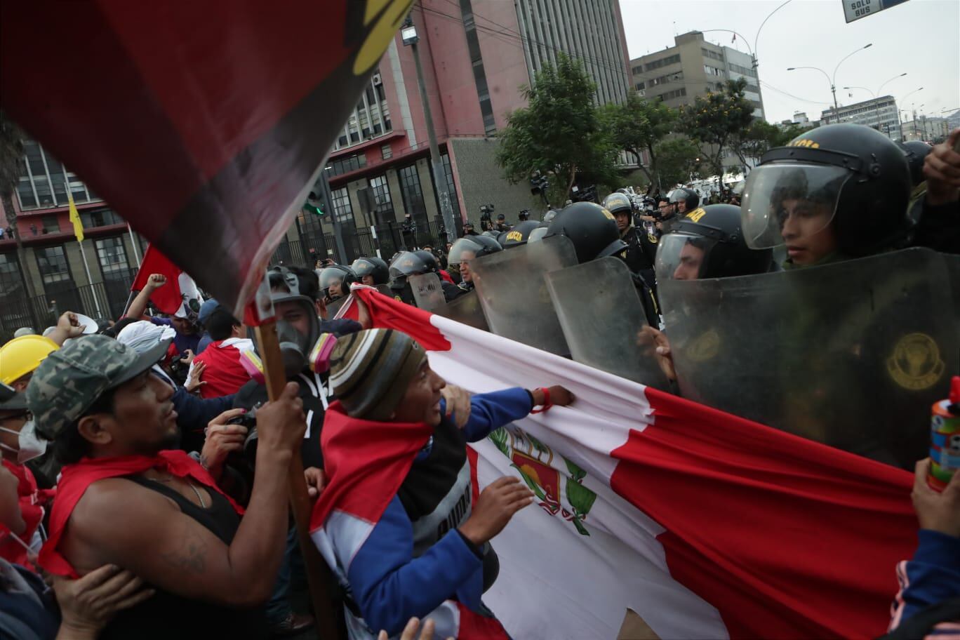 Así lo anunció el comandante general de la Policía Nacional, Jorge Luis Angulo, quien confirmó que están preparados ante cualquier escenario. (Foto: El Comercio)