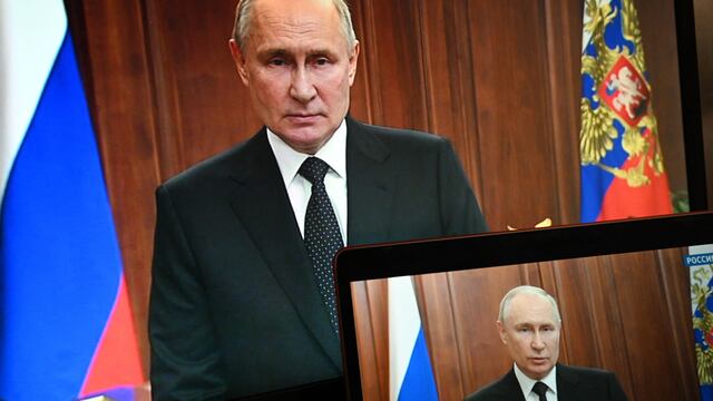 Putin aparece por primera vez desde el fin de la rebelión del Grupo Wagner, en un video del Kremlin