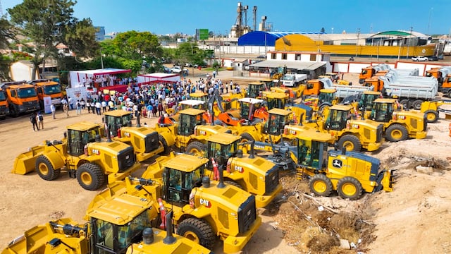 Lambayeque: entregan 158 unidades de maquinaria pesada a municipios para atender emergencias por El Niño