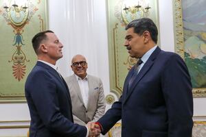 Maduro dice que llegó a “primeros acuerdos” con EE.UU. en reunión con el enviado de Trump