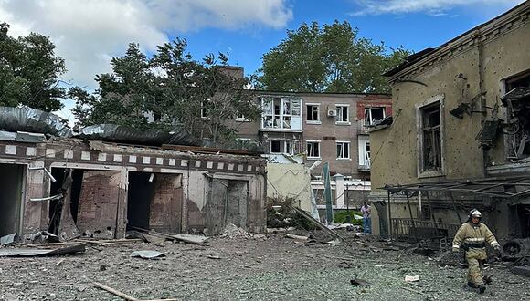 Imagen referencial | Una explosión cerca de un café en la ciudad de Taganrog, en el suroeste de Rusia. (Foto de Telegram / golubev_vu / AFP)