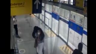 Independencia: delincuente asalta a mujer en la estación Los Jazmines del Metropolitano | VIDEO