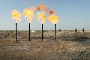 Kuwait comienza a reducir la producción de petróleo ante menor capacidad de almacenamiento