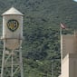 Jueza de California suspende compra de Warner Bros Discovery por Paramount Skydance