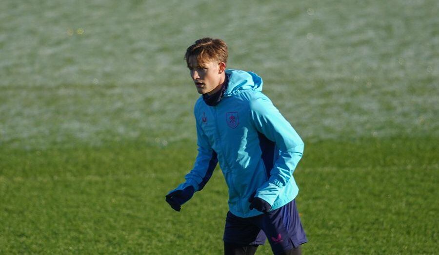 El seleccionado nacional llega al fútbol inglés, tras una gran temporada con el Silkeborg IF de Dinamarca.