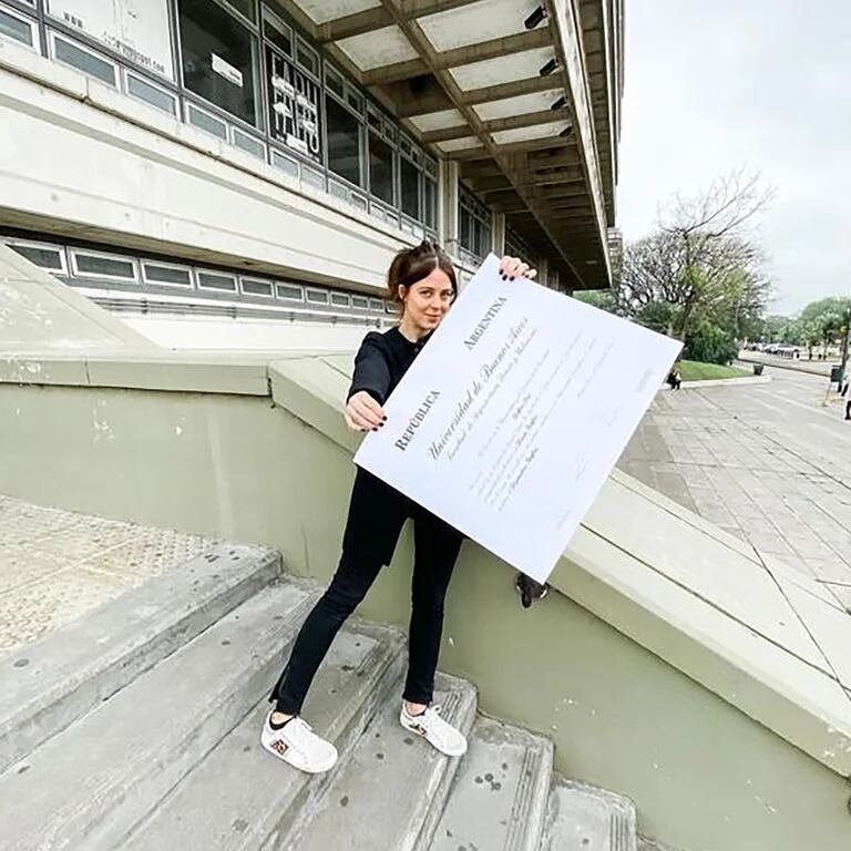 Delfina Pan fue asesinada a puñaladas a manos de un hombre que estaba obsesionado con ella (Foto: Delfina Pan/ Instagram)
