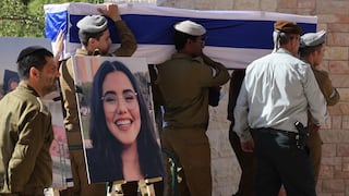 Israel halla el cadáver de otra rehén israelí en Gaza, la segunda en las últimas horas