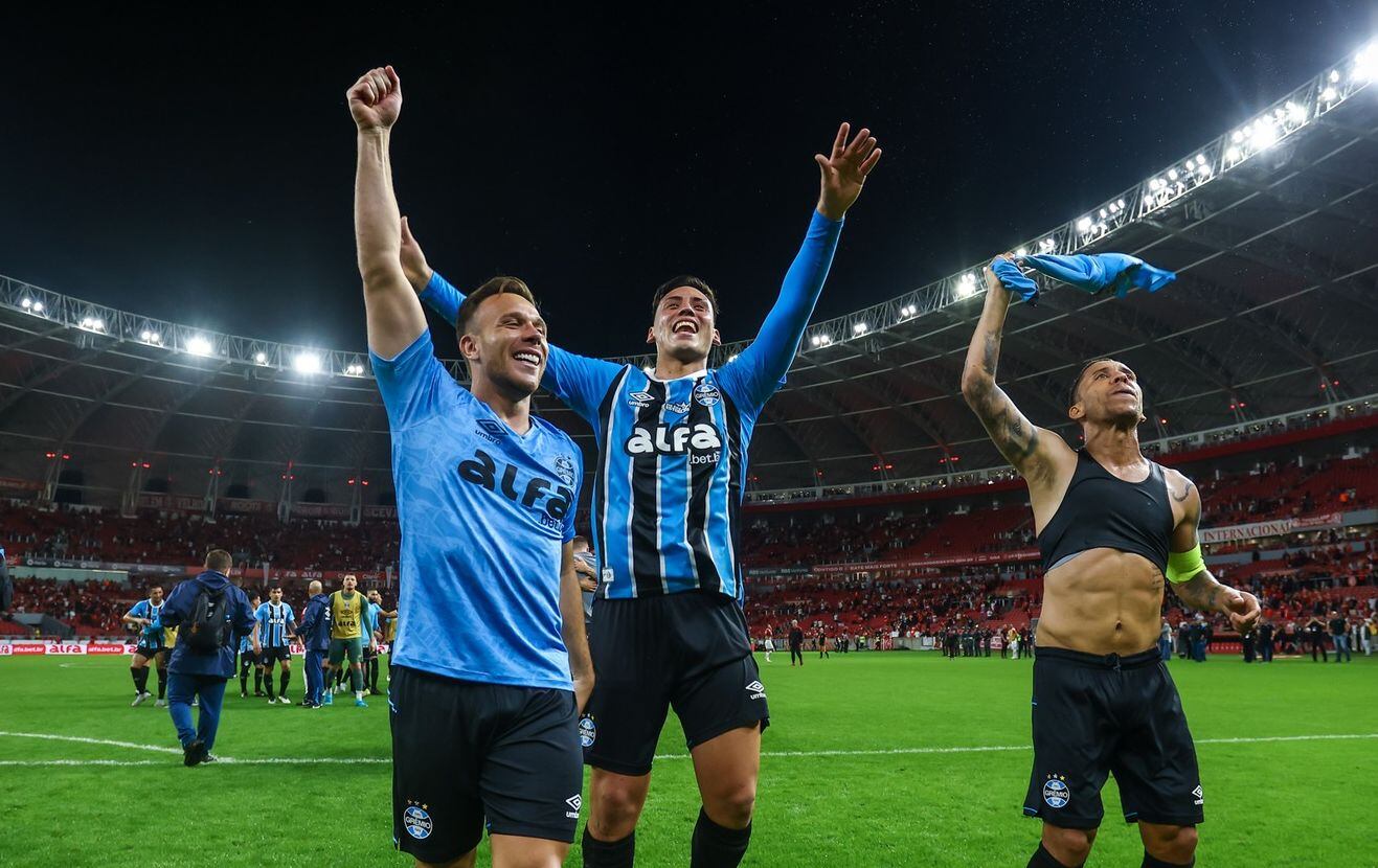 El defensor peruano fue titular y jugó los 90 minutos en la victoria 3-2 de su club sobre Internacional el último fin de semana.