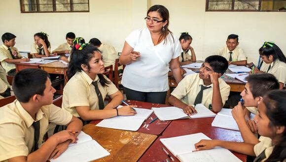 Aumento del sueldo docente 2024 hasta S/8.000: Quiénes podrán acceder, requisitos y más | ¿Qué es lo que se sabe sobre este tema hasta el momento? En la siguiente nota te contaremos todo lo que debes saber. (Foto: Gobierno del Perú)