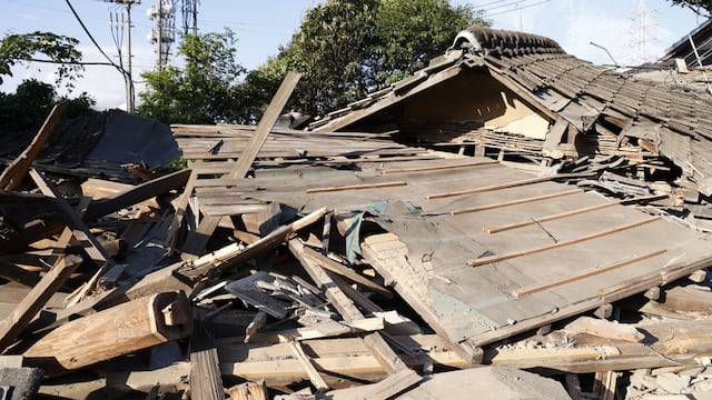 Suben a 28 los muertos en Japón y sigue búsqueda contra reloj de atrapados por terremoto de magnitud 7,1