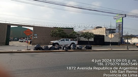 Av. Argentina con 1872.