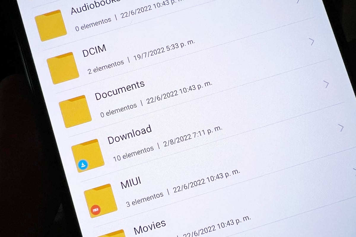 Puedes acceder a estas carpetas a través del gestor de archivos, pero recuerda no eliminarlas porque dañarías el software de tu smartphone. (Foto: Mag)