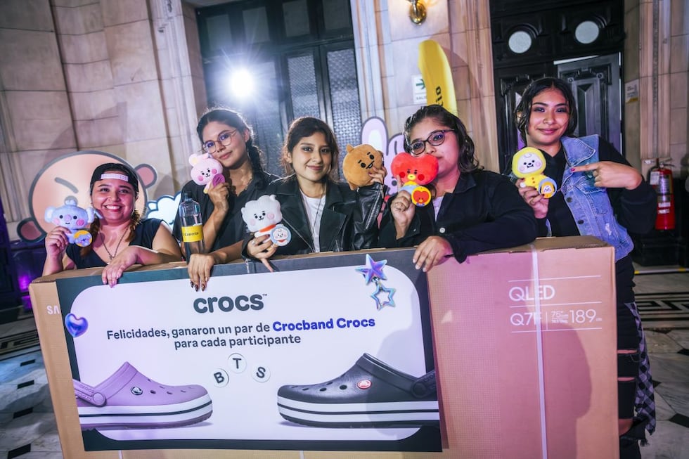 Ganadores. El equipo RVX, conformado por Ximena Avilés, Bárbara Hoyos, Yasmar Medina, Lesly Torres, Michellie Taya y Magdiel Chiok, se coronó como el mejor de la cita.