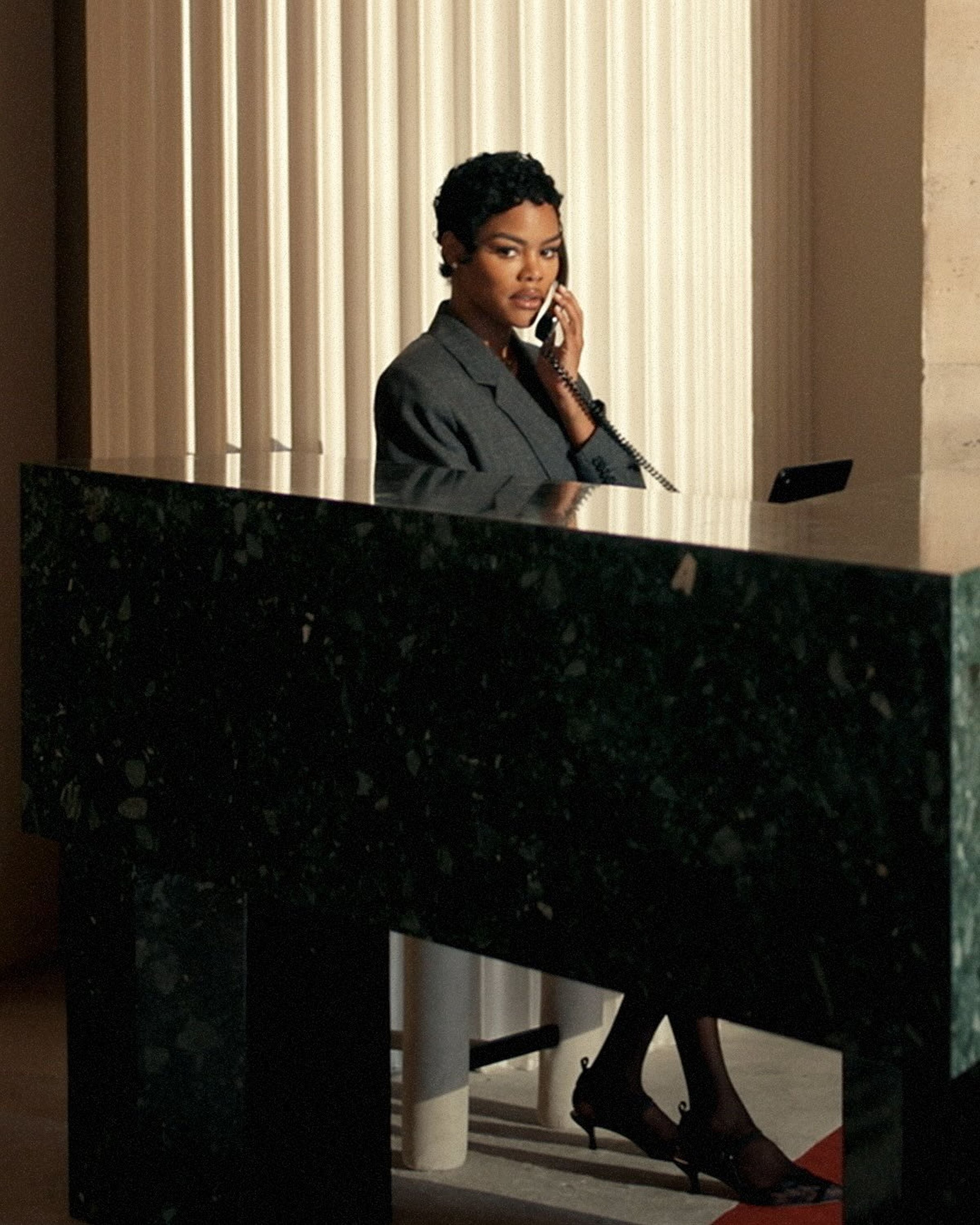 Teyana Taylor es Milan en la serie "Todo vale" (Foto: Hulu)