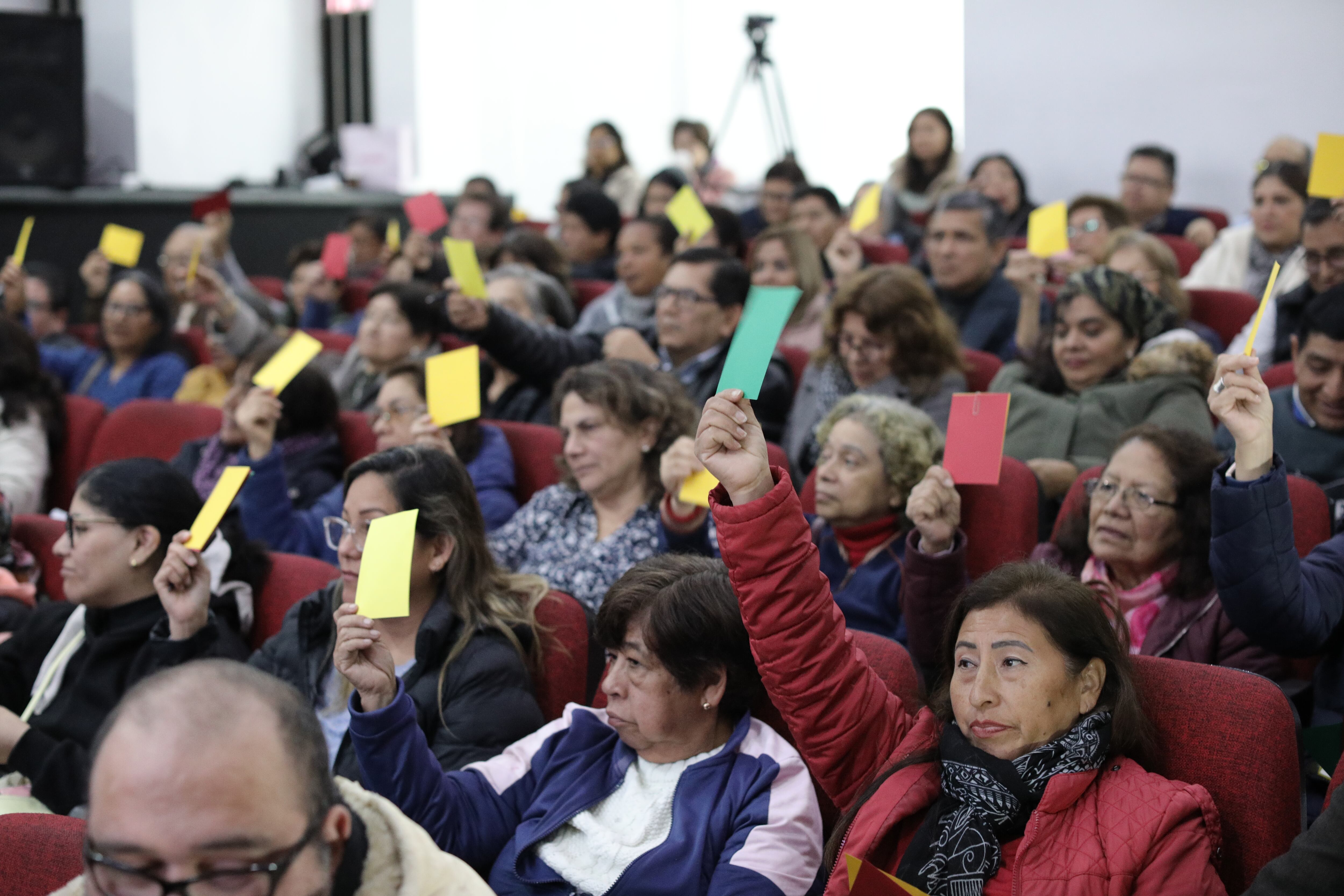 El sábado 24 de agosto, más de 90 vecinos de Jesús María se reunieron para participar de un taller antes de la audiencia con el alcalde Jesús Gálvez. (Foto: Joel Alonzo).