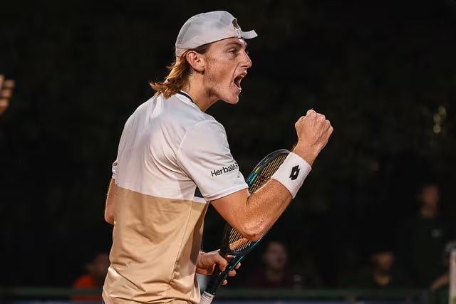 El tenista peruano logró posicionarse en el ‘Top 100′ del ranking ATP por primera vez en su carrera.