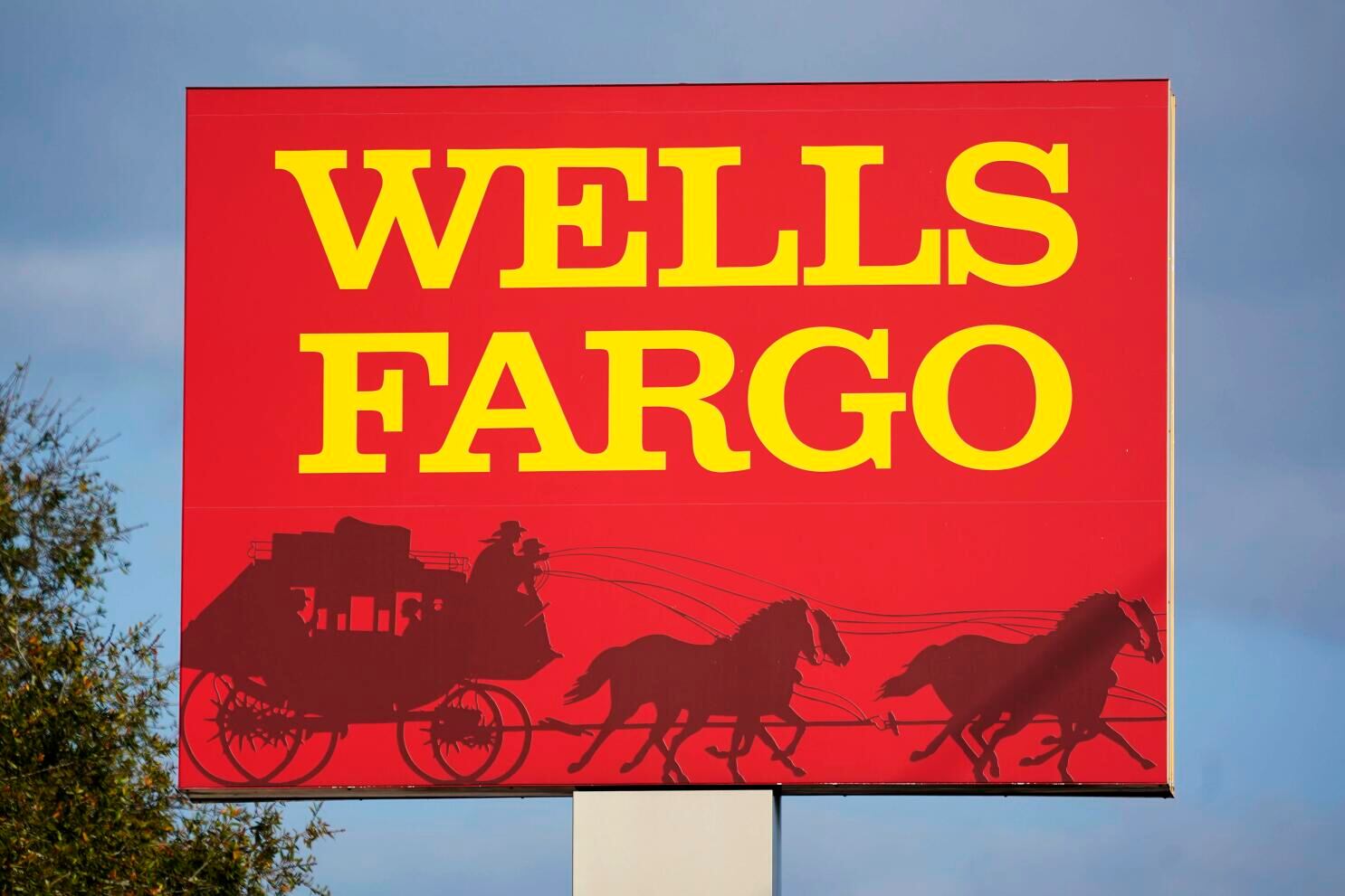 Wells Fargo ofrece servicios como banca, hipotecas, seguros y gestión financiera (Foto: Freepik)