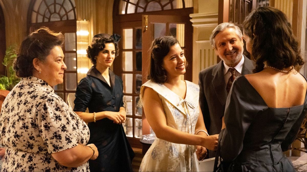 La historia trata de Julia (Laura Ledesma) y Carmen (Amparo Piñero), nieta y abuela, dos vidas unidas de manera insospechada en dos épocas y lugares distintos. (Foto: RTVE)