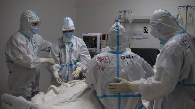 El Salvador registra récord de contagios de coronavirus