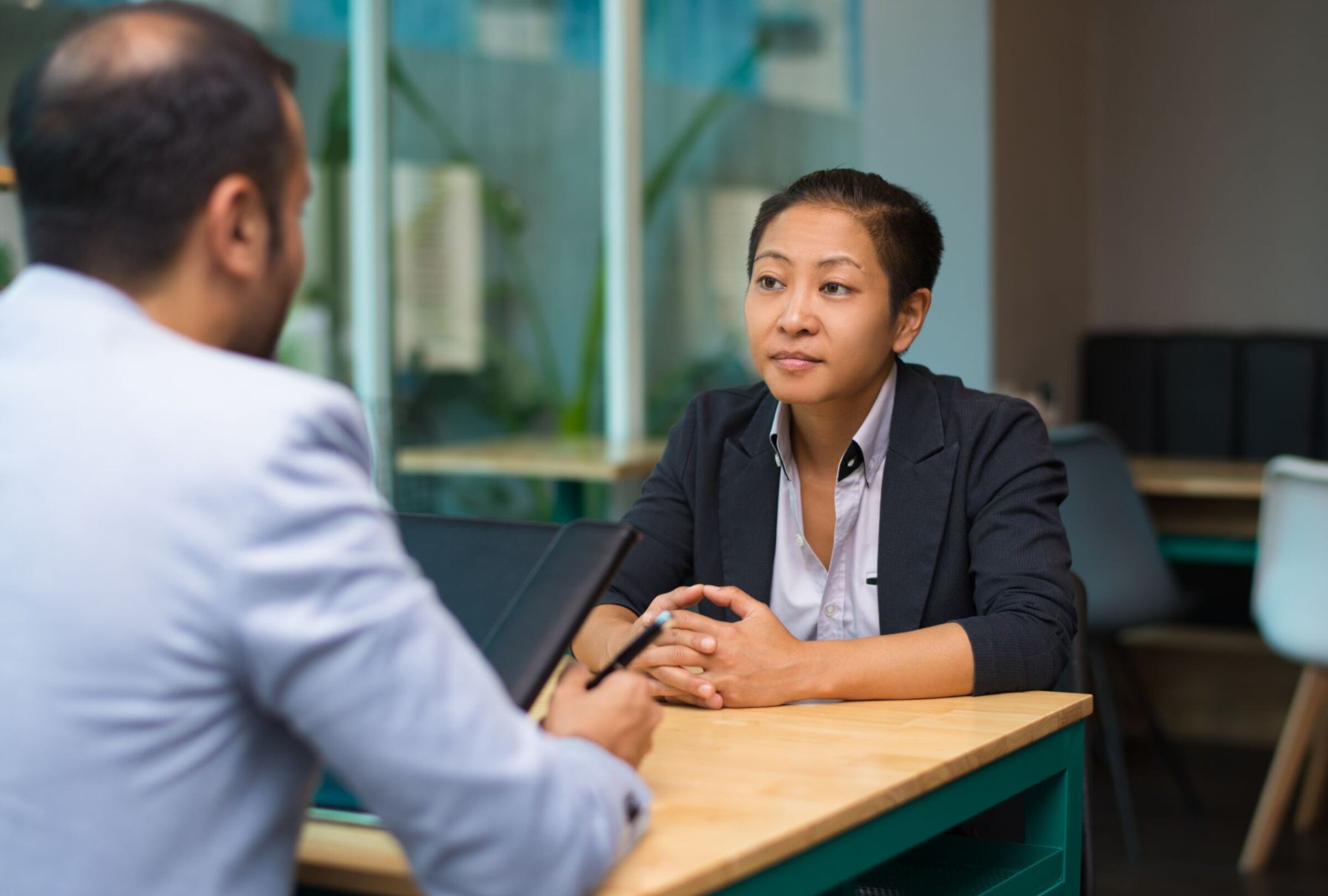 El funcionario de USCIS te hará preguntas en la entrevista de ciudadanía (Foto: EFE)