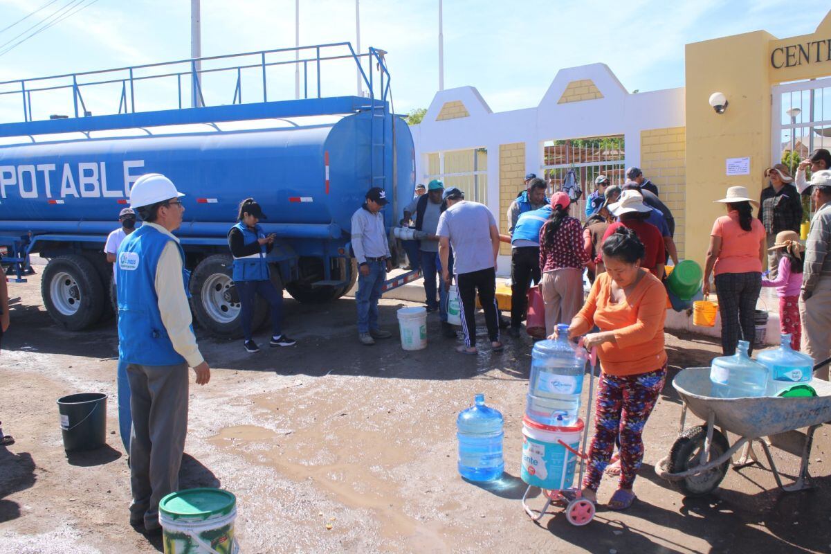 Sunass implementa canales para recoger denuncias de usuarios y despliega personal para fiscalizar abastecimiento de Sedapal.