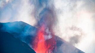 Volcán de La Palma no da tregua: “Hay erupción para un tiempo medio-largo” | FOTOS 