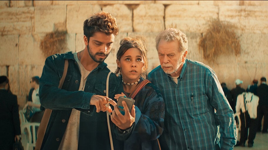 Los actores Thati Lopes, Rodrigo Simas y Jonas Bloch en la película ¡Viva la vida! (Foto: Netflix)