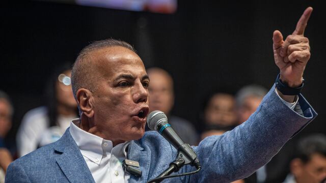 Venezuela: Manuel Rosales dice estar listo para retirarse si otro opositor pasa las trabas del Gobierno