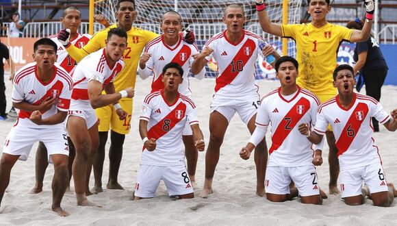 La Bicolor va por pase a semifinales del Sudamericano de Fútbol Playa. (Foto: FPF)