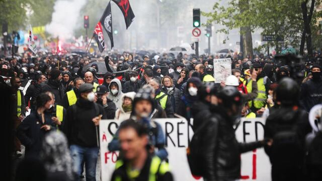 Francia conmemora el 1 de mayo con protestas contra la reforma de pensiones