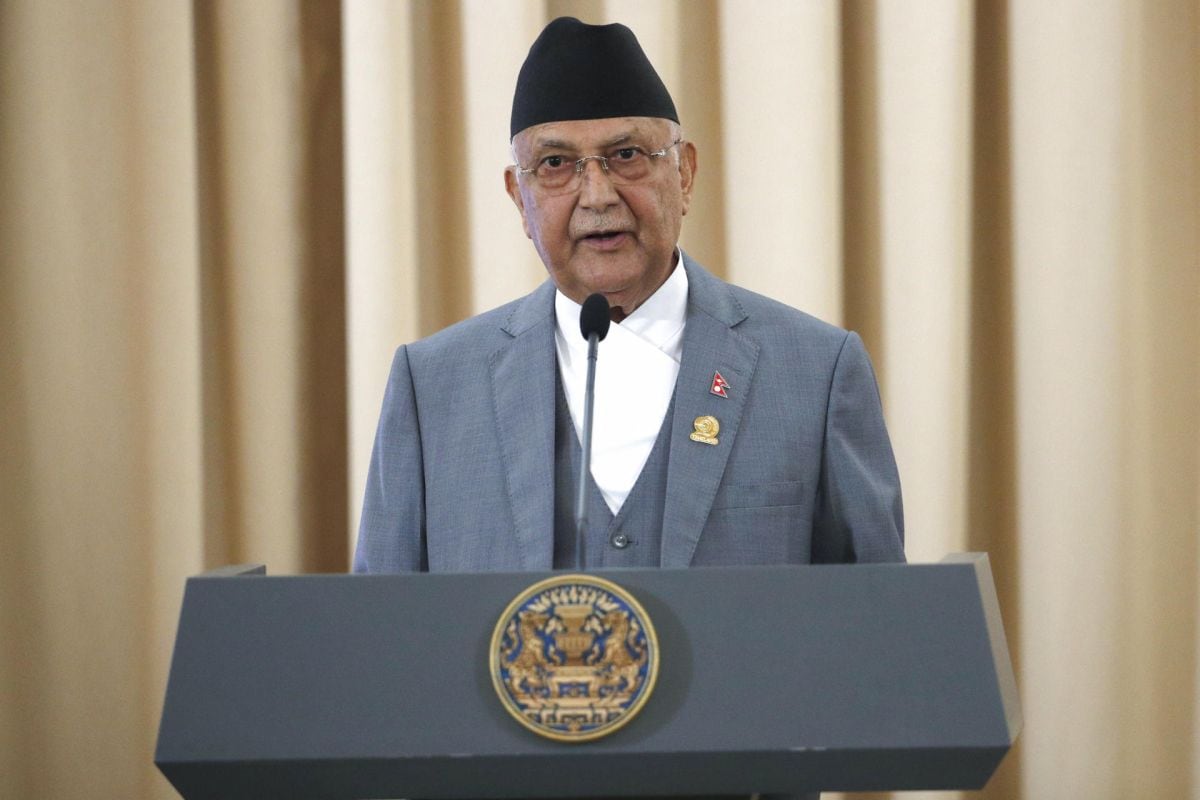 Fotografía de archivo del primer ministro de Nepal, K.P. Sharma Oli, quien ha dimitido tras dos días de protestas del movimiento autodenominado "Generación Z" contra la corrupción y el veto de redes sociales. Foto: EFE/ Rungroj Yongrit