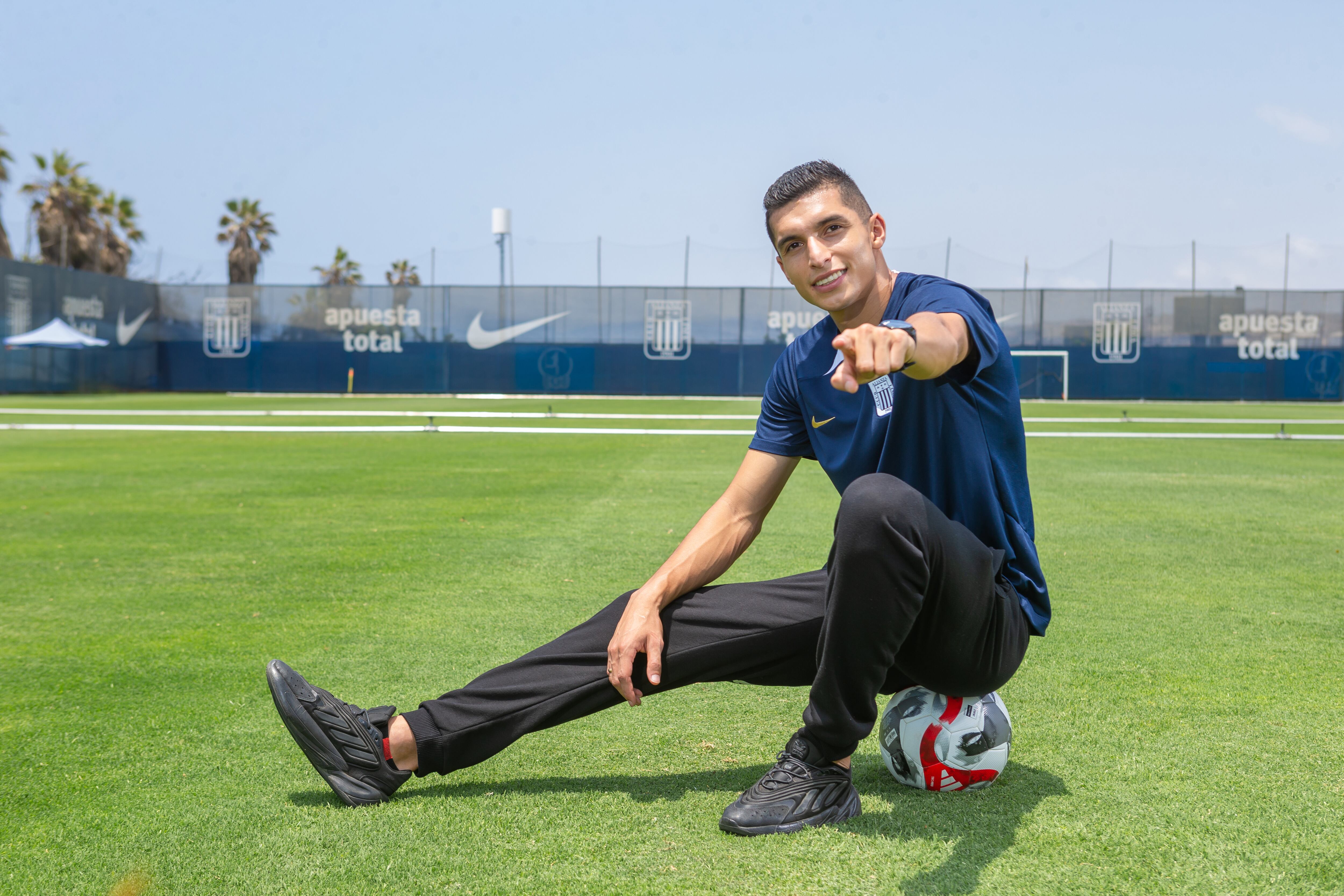 Kevin Serna es el nuevo refuerzo de Alianza Lima para la temporada 2024 | Foto: Allen Quintana