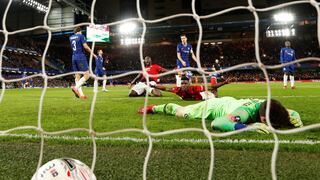 Manchester United vs. Chelsea: Pogba y su impresionante cabezazo para el 2-0 de los 'Diablos Rojos' | VIDEO