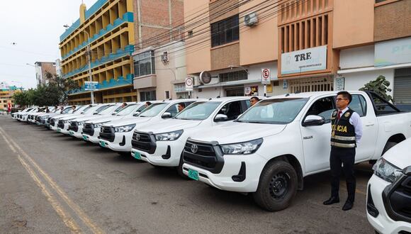 El Gobierno Regional de Lambayeque entregó 24 camionetas a la PNP para reforzar el patrullaje y la lucha contra la criminalidad en esa región | Foto: Gobierno Regional de Lambayeque