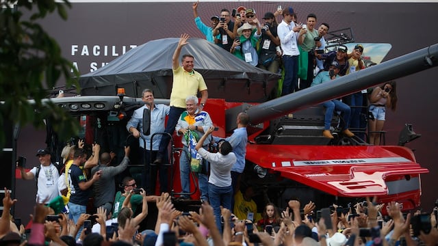 Bolsonaro celebra Primero de Mayo con críticas a Lula y guiños al agronegocio