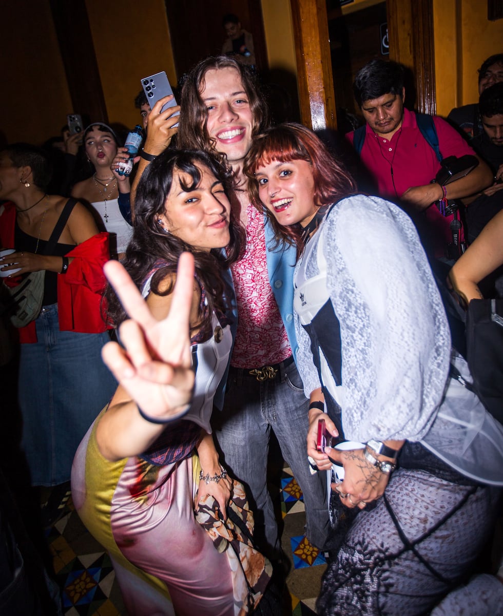 Karina Castillo, Mateo Ledgard y Malú Rodríguez, listos para la acción en La Noche de Barranco.