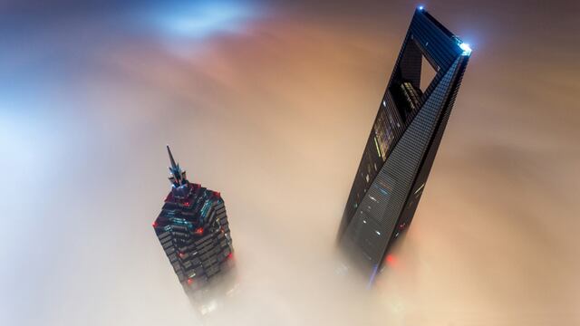 Toman increíbles fotos en la segunda torre más alta del mundo