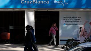 Chile aprueba una polémica ley para que seguros privados de salud salden millonaria deuda