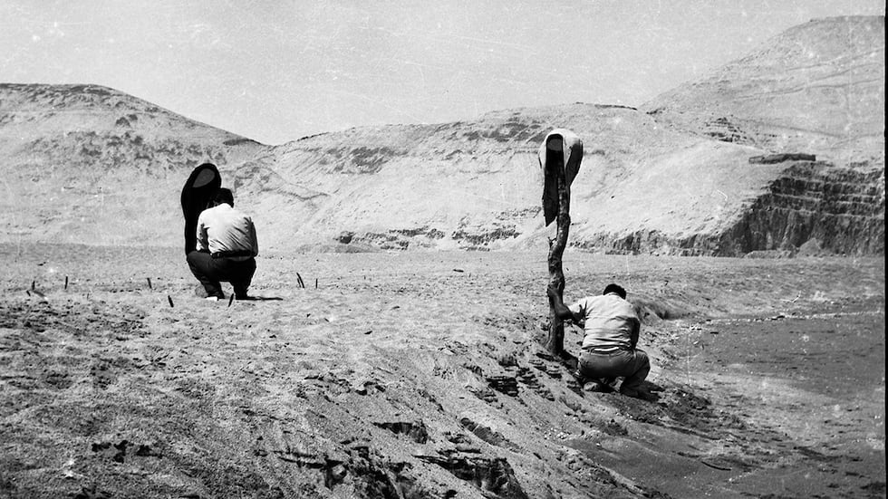 A los dos días del hecho, agentes de la GC reconstruyeron la escena del crimen. Sacaron interesantes conclusiones de esa operación. (Foto: GEC Archivo Histórico)