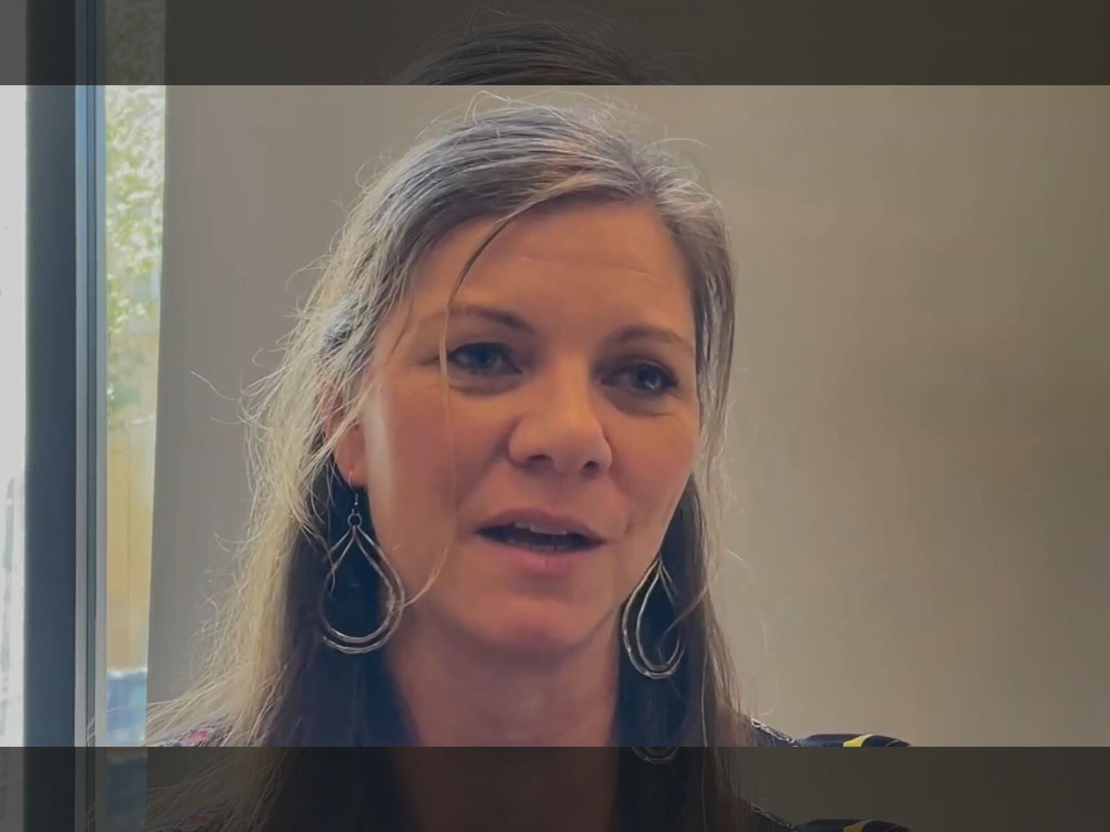 La abogada Abby Sullivan fue clave para que la ciudadana peruana obtenga su libertad en pocos días. (Créditos: CBS News)